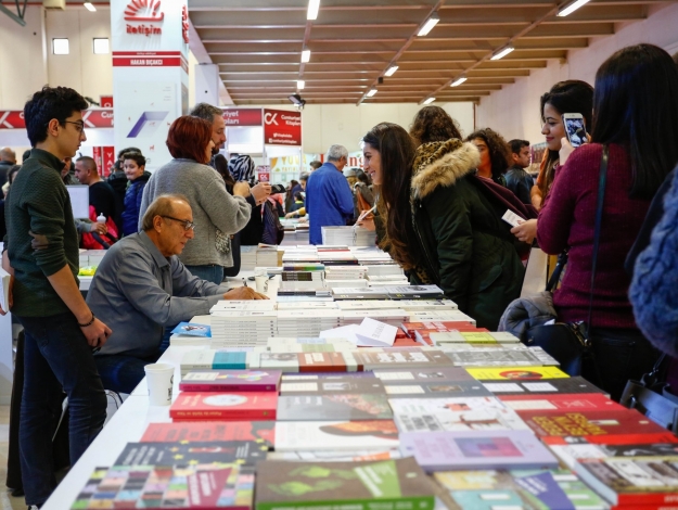 38 uluslararasi istanbul tuyap kitap fuari imza gunleri takvimi 2019