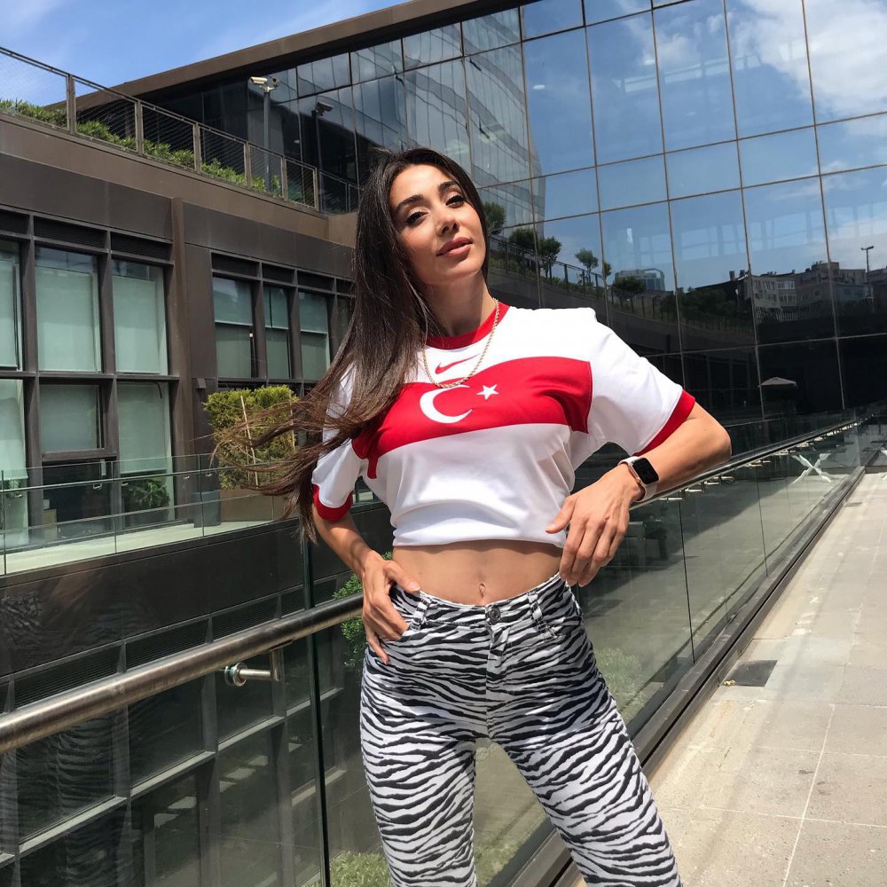 beIN SPORTS sunucusu Zeynep Özdemir kimdir? Kaç yaşında, nereli, Instagram ve Twitter hesabı
