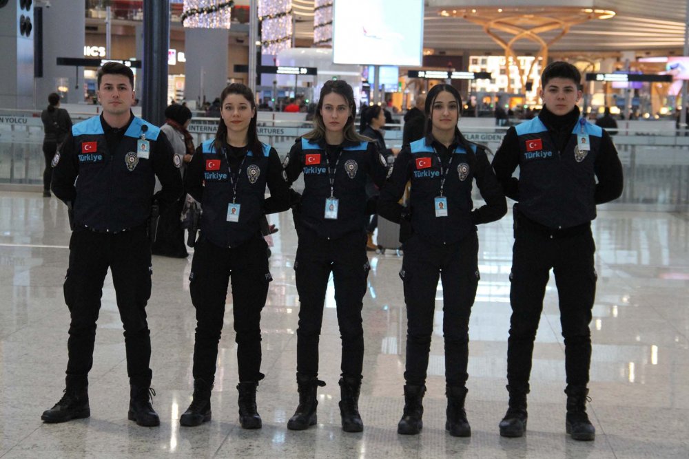 istanbul havalimanı polis üniformaları